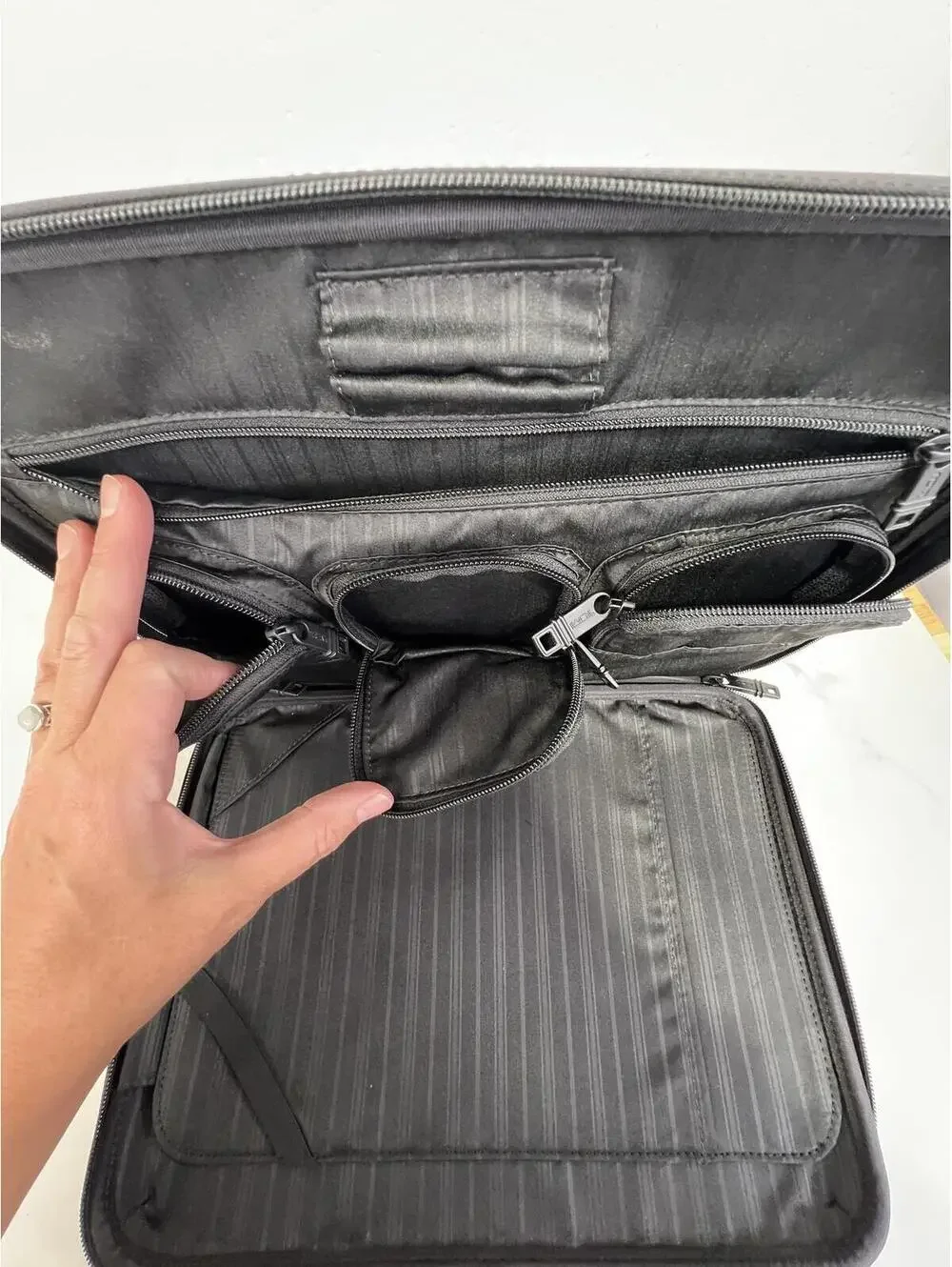 TUMI Black Nylon Laptop Carrying Case Portfolio Sleeve Organizer